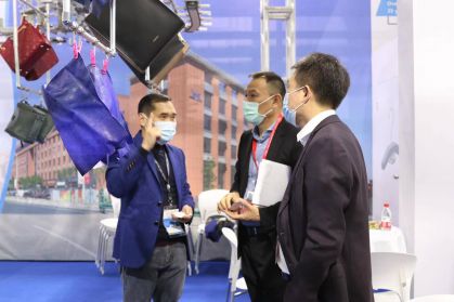 全新探索 | 衣拿智能攜新品亮相上海國際箱包展！